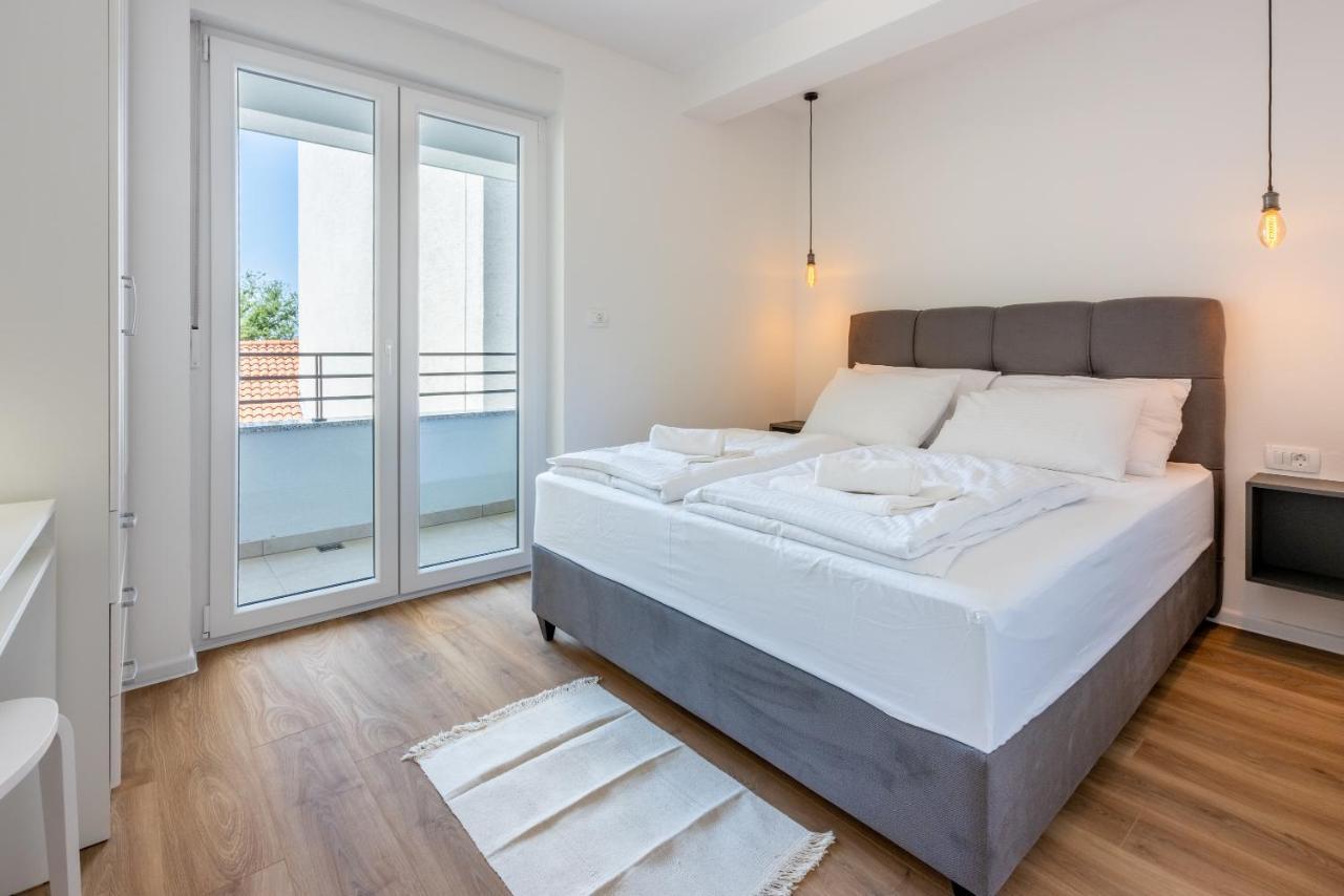 Luxury Apartments Lovorka 1 & 2**** Selce Exteriör bild